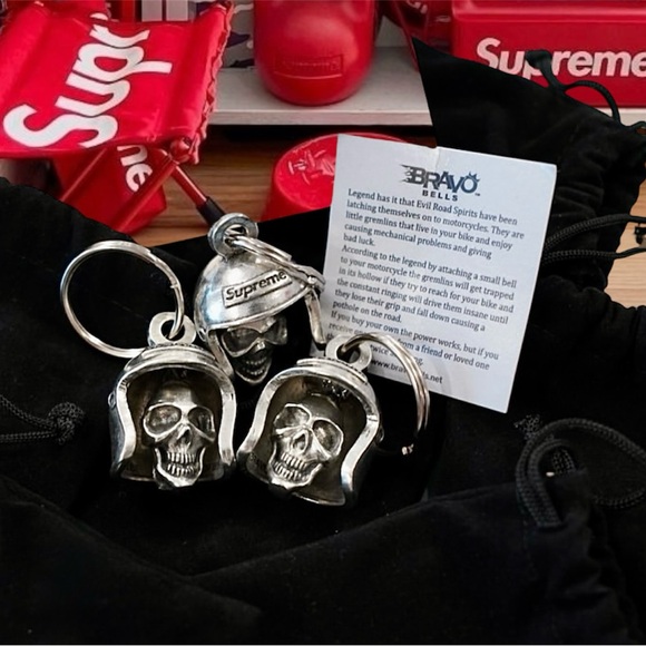 Supreme Skull Bell Keychain SS25 - Picture 1 of 4